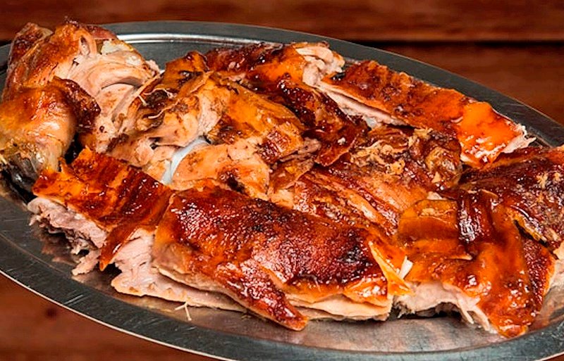 Slika pečenog odojka